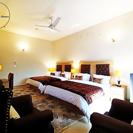 Grand Peace House I Bed and Breakfast Islamabad Exterior foto