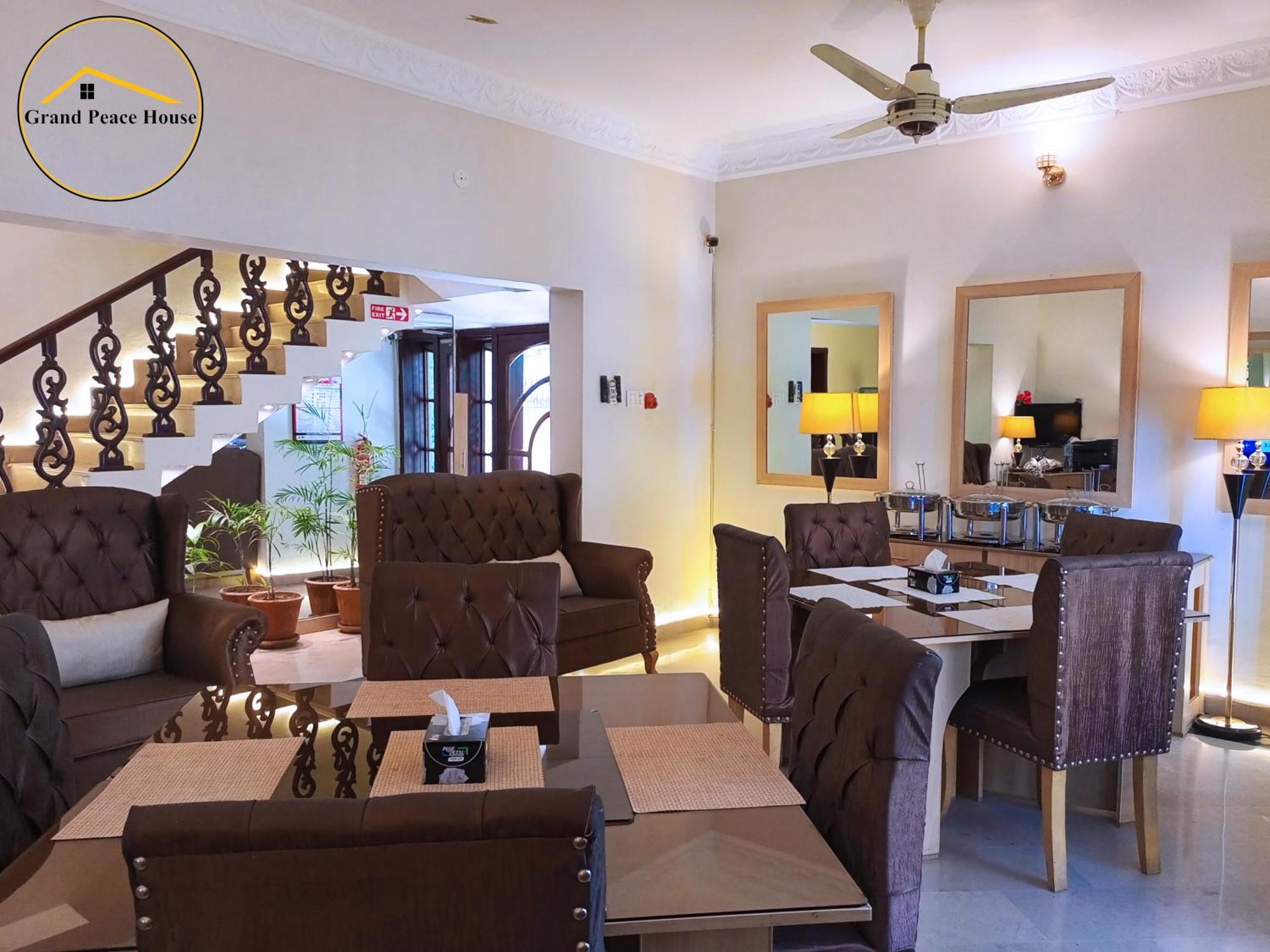 Grand Peace House I Bed and Breakfast Islamabad Exterior foto