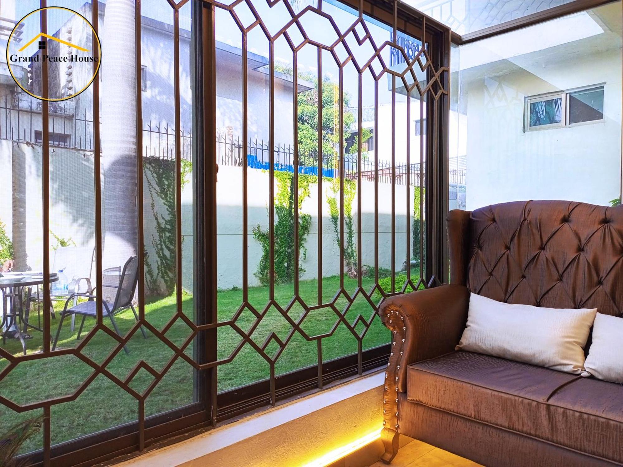 Grand Peace House I Bed and Breakfast Islamabad Exterior foto