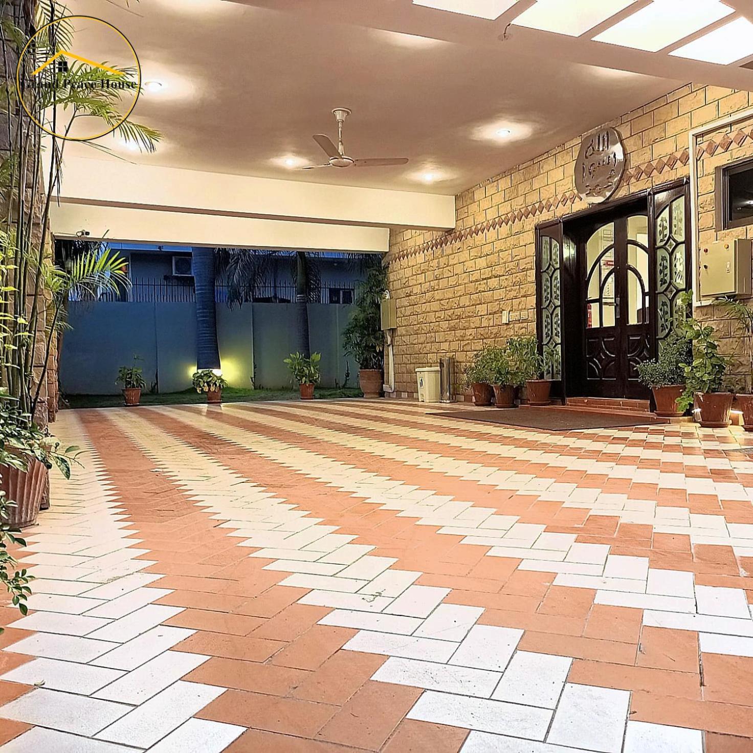 Grand Peace House I Bed and Breakfast Islamabad Exterior foto