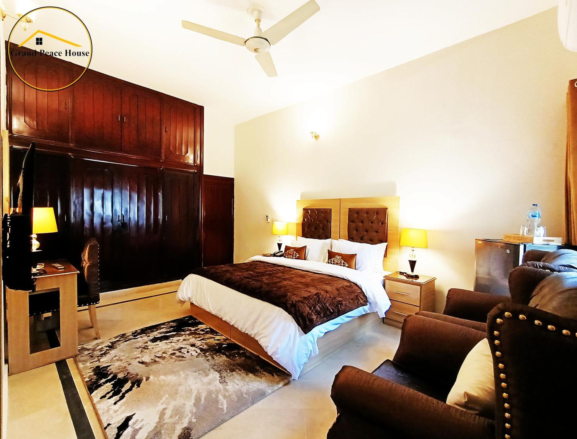 Grand Peace House I Bed and Breakfast Islamabad Exterior foto